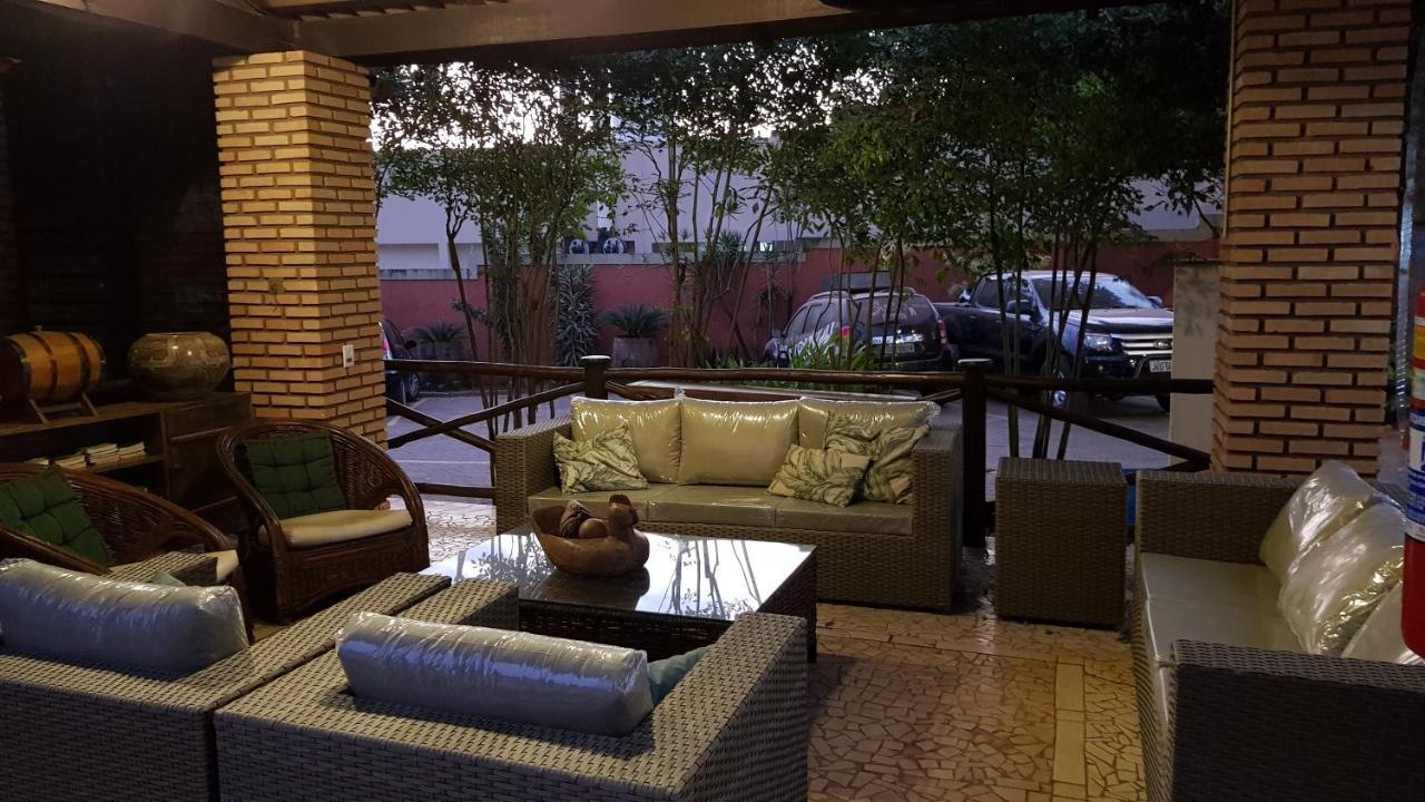 Hotel Das Palmeiras Paracatu Buitenkant foto