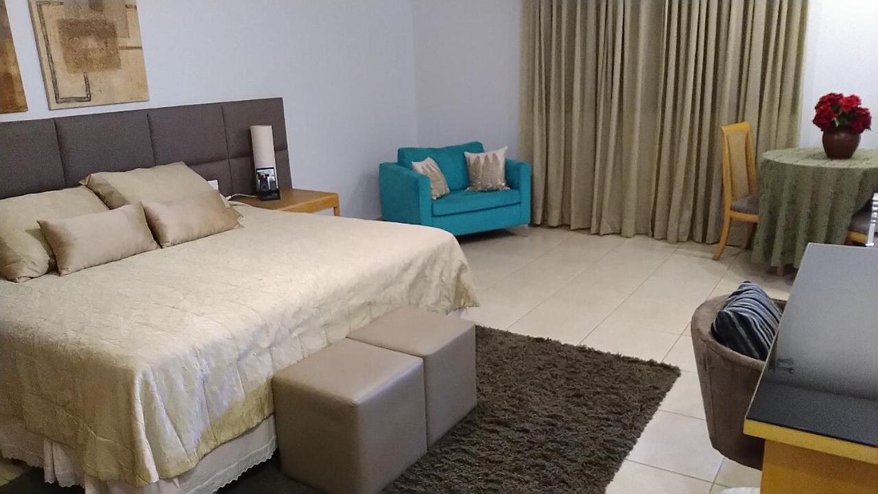 Hotel Das Palmeiras Paracatu Buitenkant foto