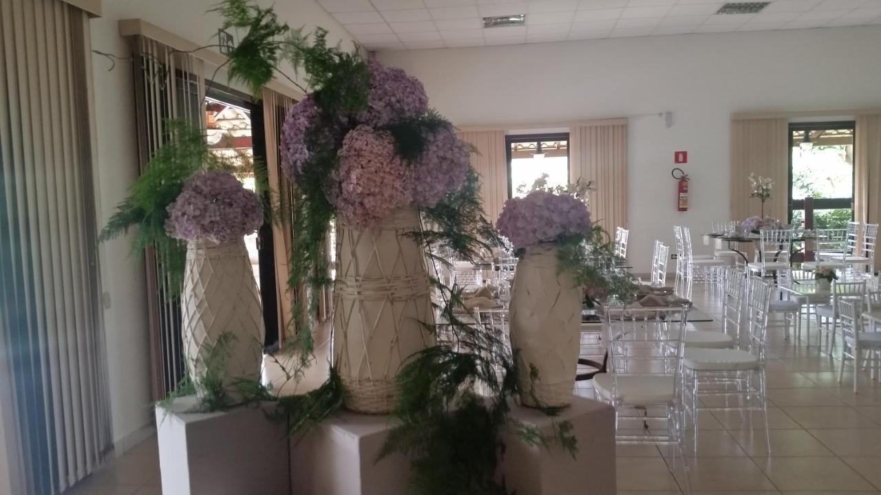 Hotel Das Palmeiras Paracatu Buitenkant foto