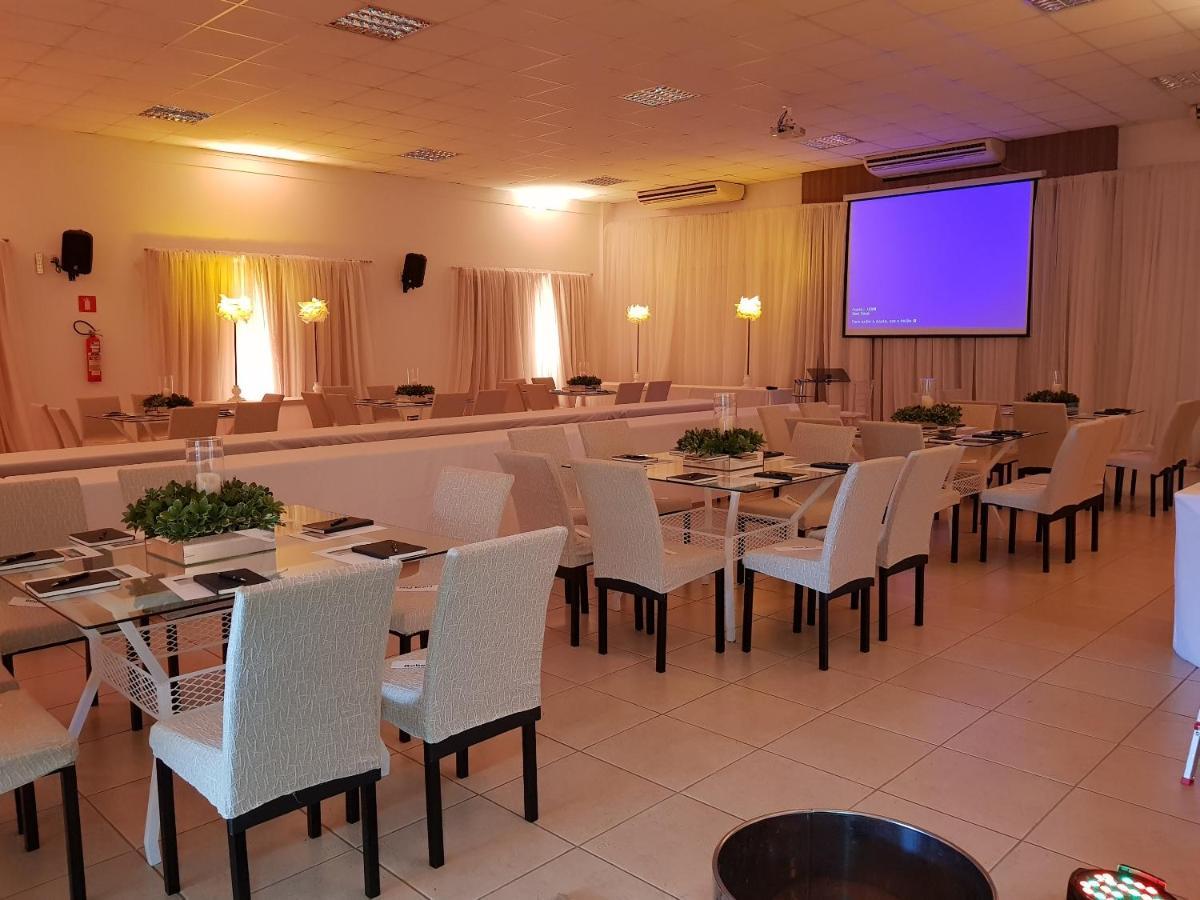 Hotel Das Palmeiras Paracatu Buitenkant foto