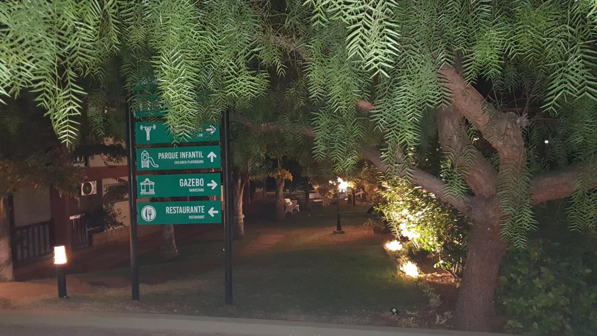 Hotel Das Palmeiras Paracatu Buitenkant foto