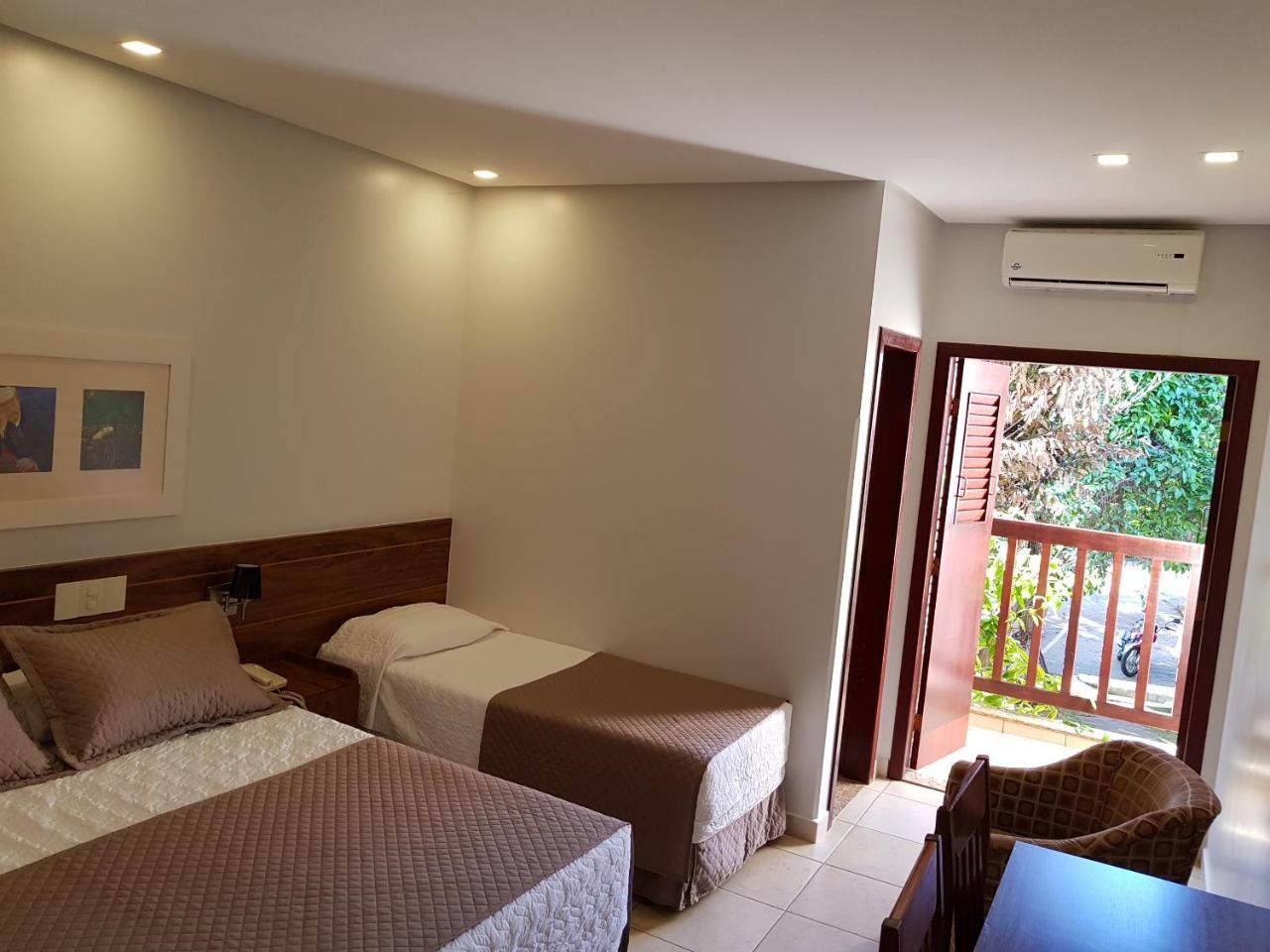 Hotel Das Palmeiras Paracatu Buitenkant foto